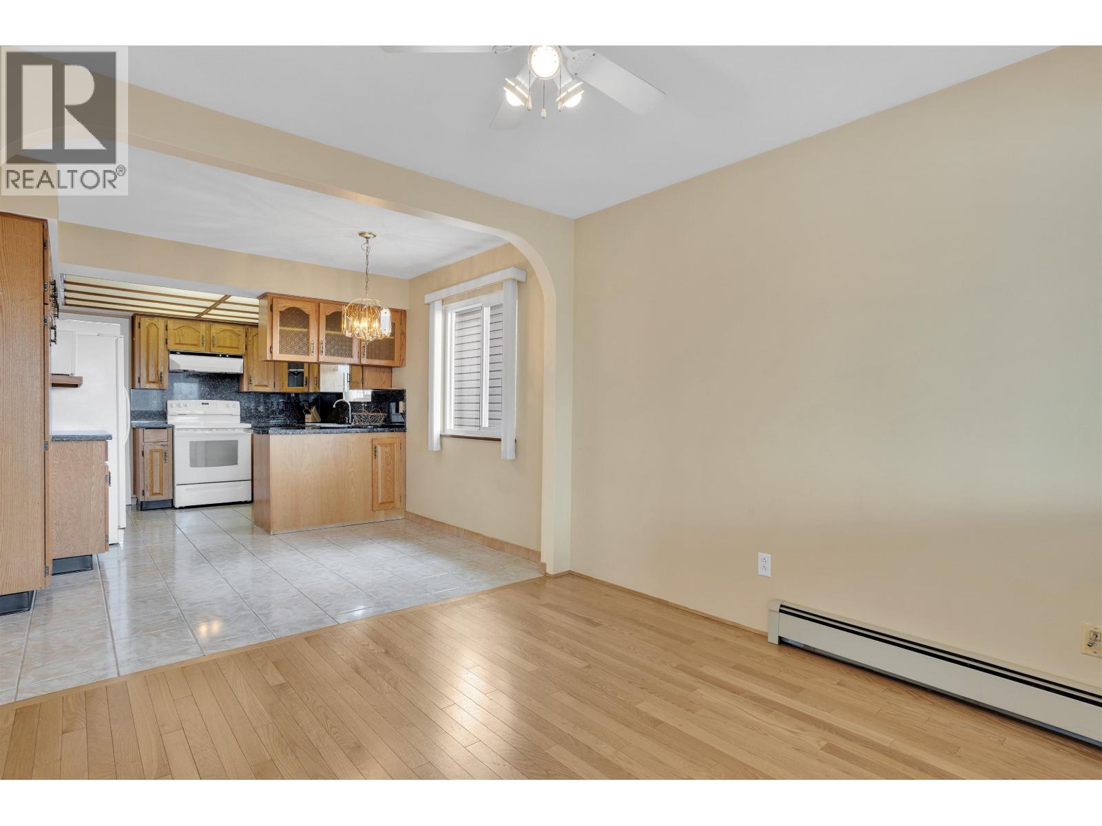 3240 Clive Avenue, Vancouver, British Columbia  V5R 4V2 - Photo 13 - R3107322