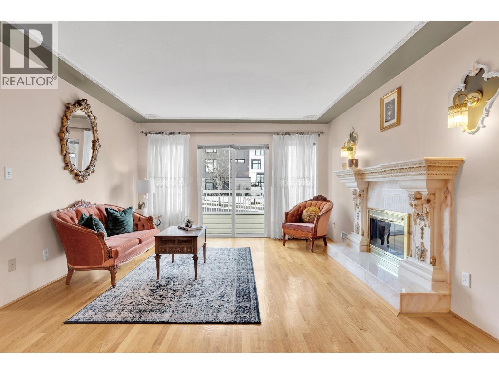 3240 Clive Avenue, Vancouver, British Columbia  V5R 4V2 - Photo 3 - R3107322