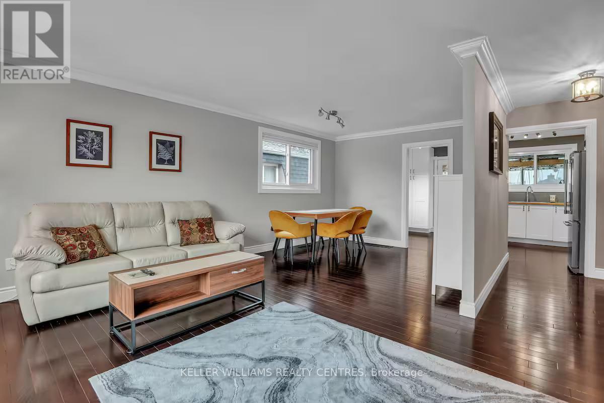 12 Deerpark Drive, Barrie (Cundles East), Ontario  L4M 4W9 - Photo 5 - S12967278