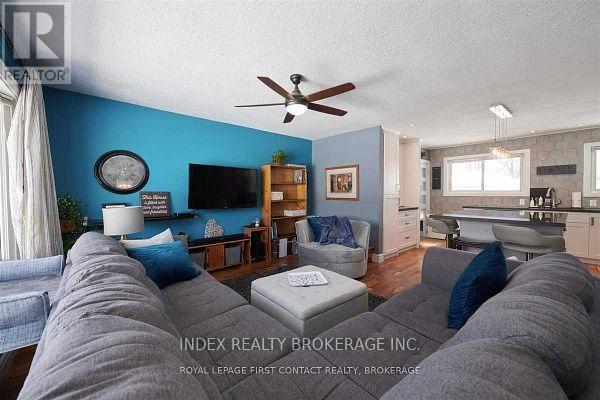 18 Bothwell Crescent, Barrie (Wellington), Ontario  L4M 2S6 - Photo 5 - S12967378