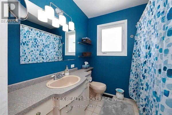 18 Bothwell Crescent, Barrie (Wellington), Ontario  L4M 2S6 - Photo 8 - S12967378