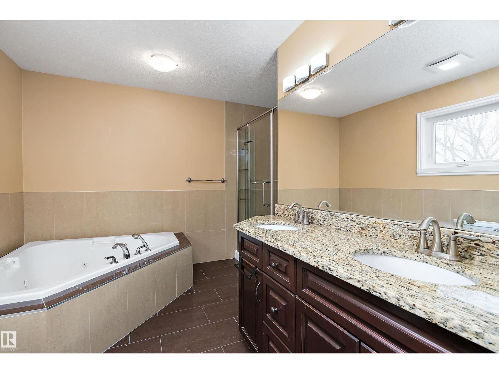 10623 75 Av Nw, Edmonton, Alberta  T6E 1J6 - Photo 28 - E4476263