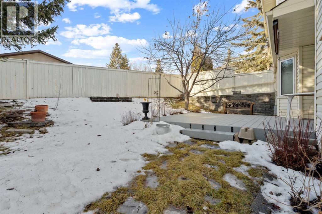 15 Millrise Lane SW, Calgary, Alberta  T2Y 2C2 - Photo 7 - A2298938