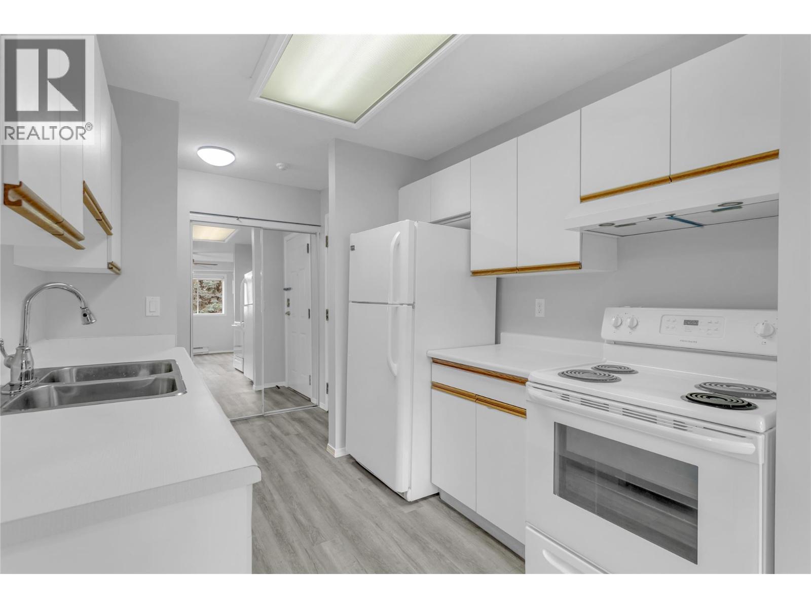 3609 30 Avenue Unit# 305, Vernon, British Columbia  V1T 2E6 - Photo 12 - 10381872