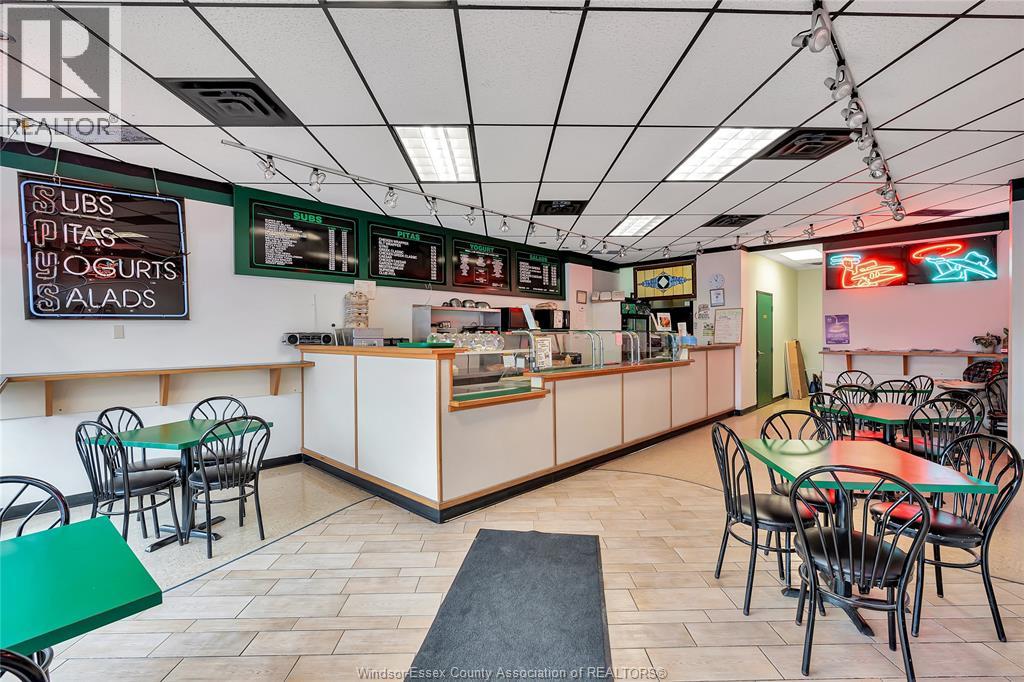 475 Tecumseh East, Windsor, Ontario  N8X 4W5 - Photo 3 - 26007323