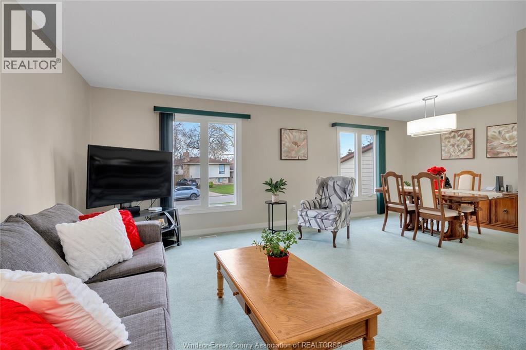 10162 Aspen Lane, Windsor, Ontario  N8R 2B8 - Photo 4 - 26007322