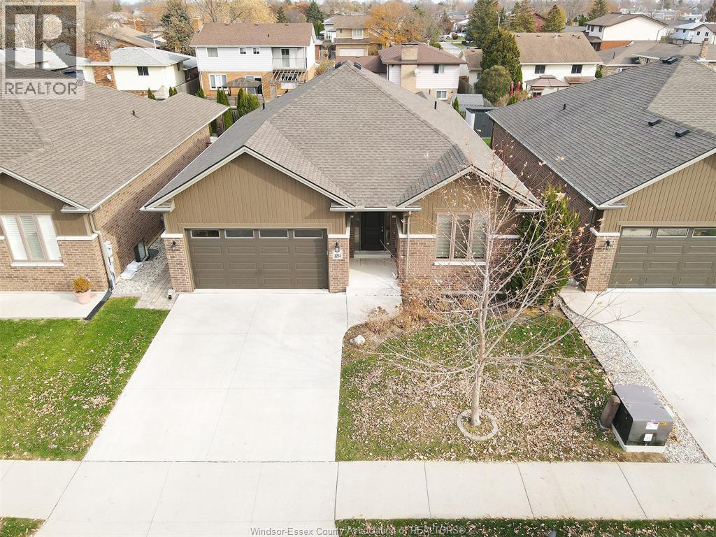 2254 Maitland Avenue, Windsor, Ontario  N8P 0B7 - Photo 34 - 26007286