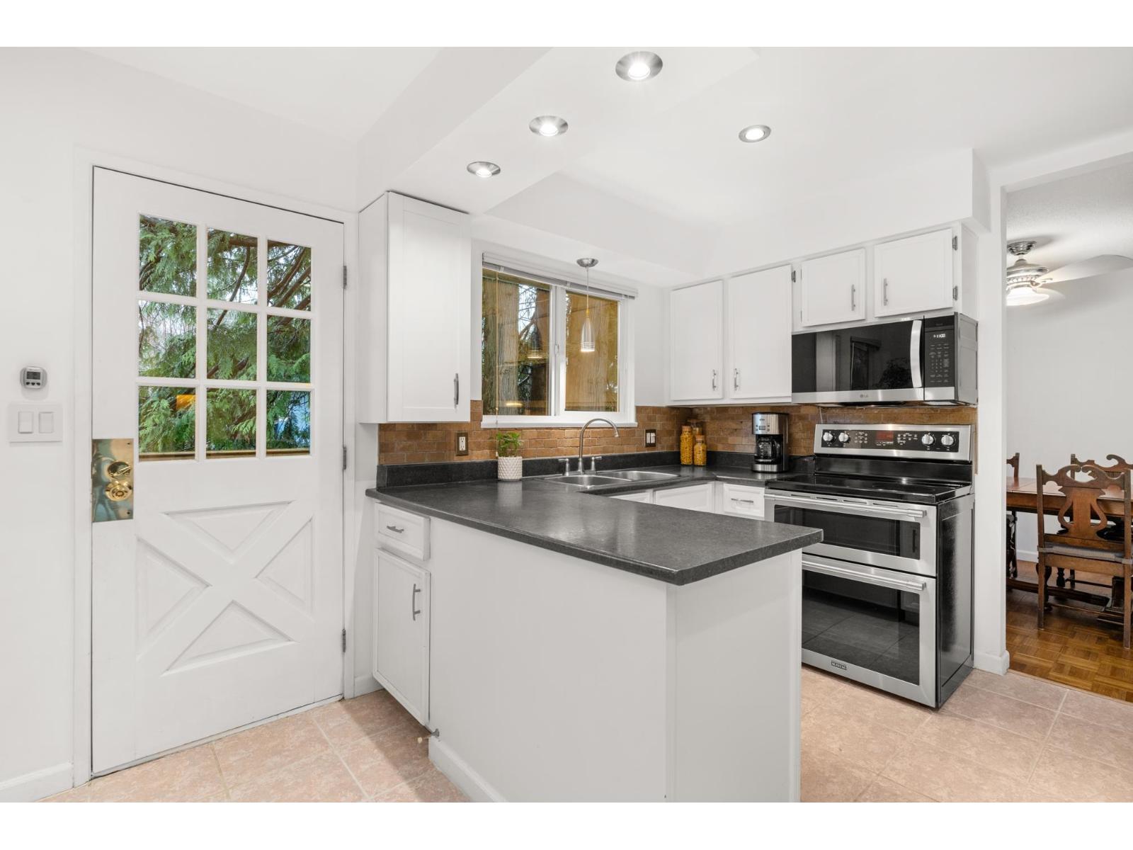 11752 64a Avenue, Delta, British Columbia  V4E 2C6 - Photo 5 - R3107779