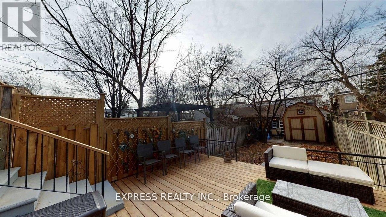 Lower - 146 Blackthorn Avenue, Toronto, Ontario  M6N 3H8 - Photo 11 - W12967232
