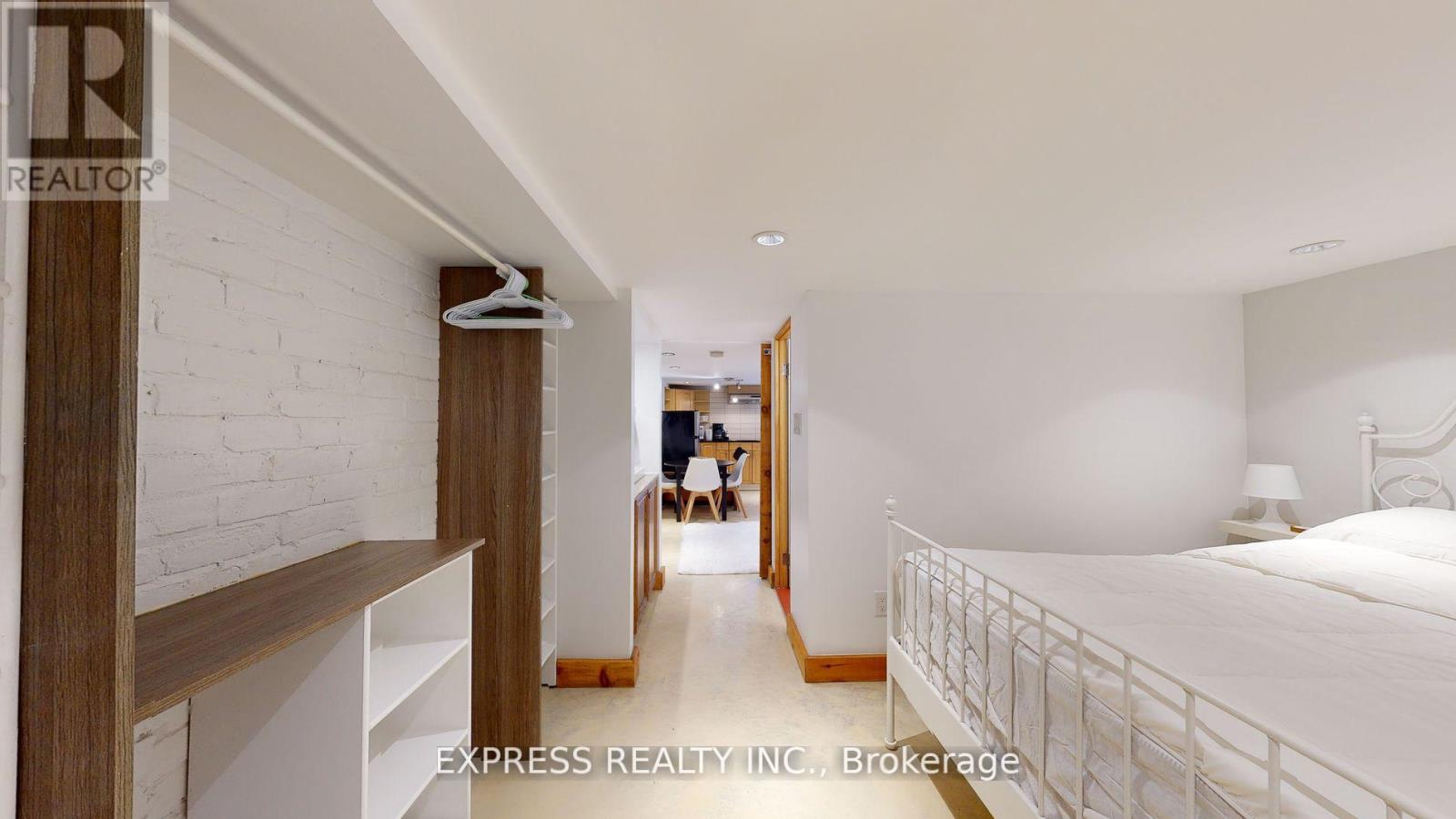 Lower - 146 Blackthorn Avenue, Toronto, Ontario  M6N 3H8 - Photo 8 - W12967232