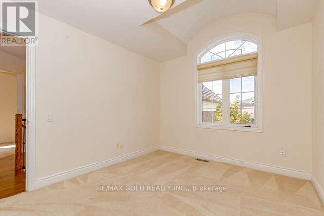 3368 Hayhurst Crescent, Oakville, Ontario  L6L 6W9 - Photo 9 - W12967258