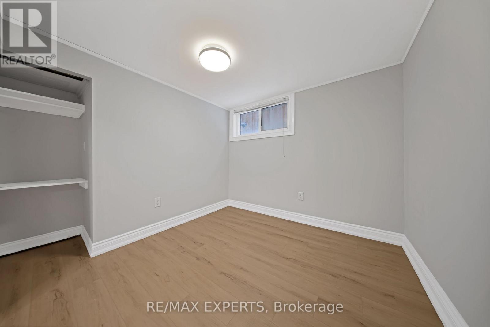 Lower - 934 Beechwood Avenue, Mississauga, Ontario  L5G 4E2 - Photo 11 - W12967306