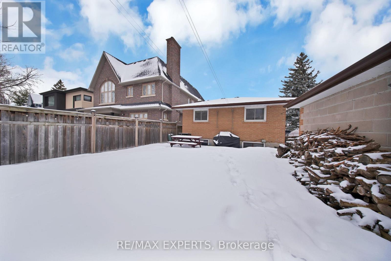 Lower - 934 Beechwood Avenue, Mississauga, Ontario  L5G 4E2 - Photo 25 - W12967306