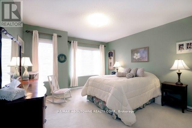 1175 Treetop Terrace, Oakville, Ontario  L6M 3N1 - Photo 6 - W12967348
