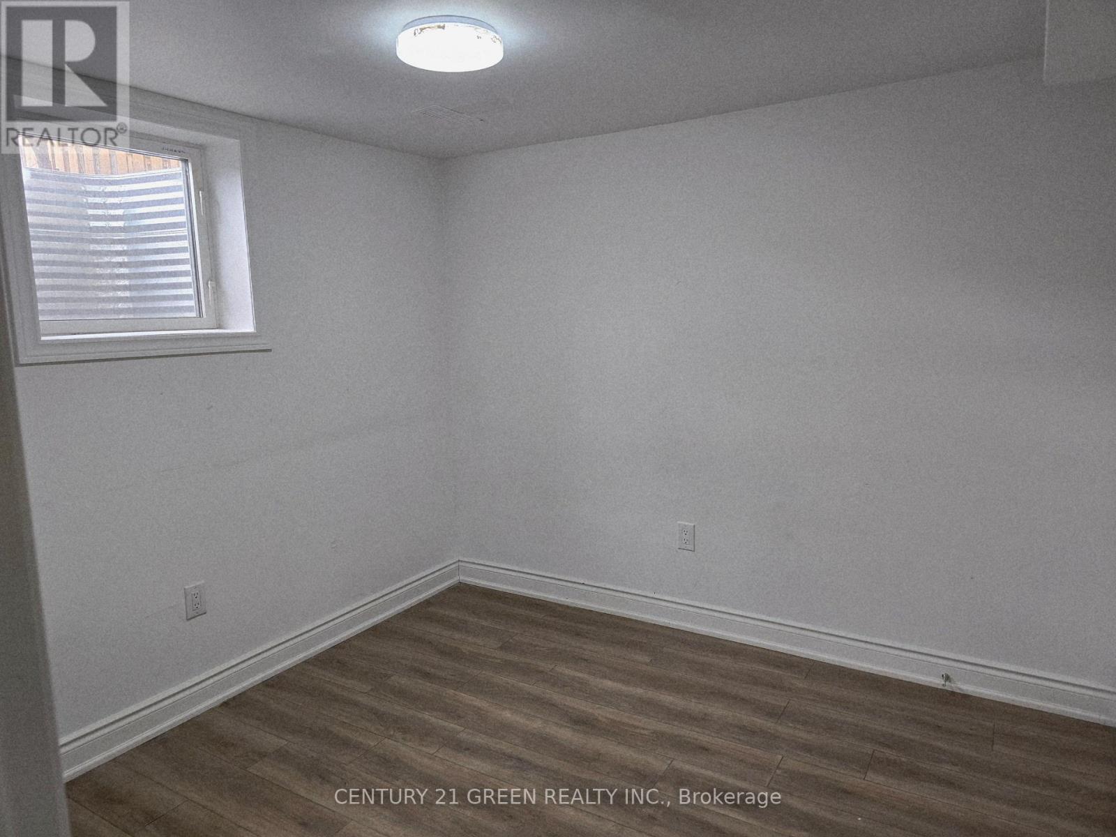 Bsmt - 34 Terryhill Square, Brampton, Ontario  L6Z 1N1 - Photo 4 - W12967354