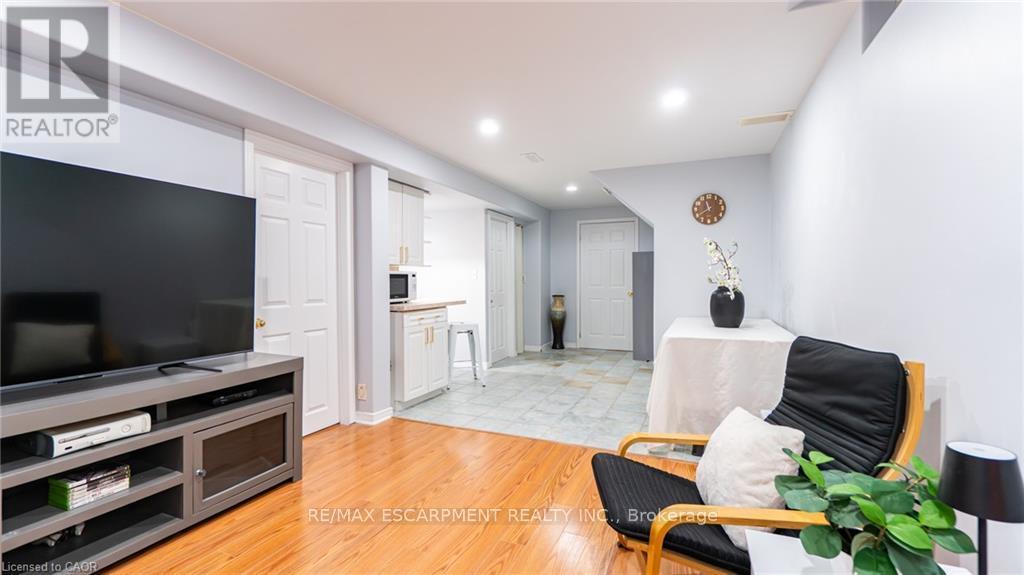 2062 Westmount Drive, Oakville, Ontario  L6M 3P2 - Photo 37 - W12967370