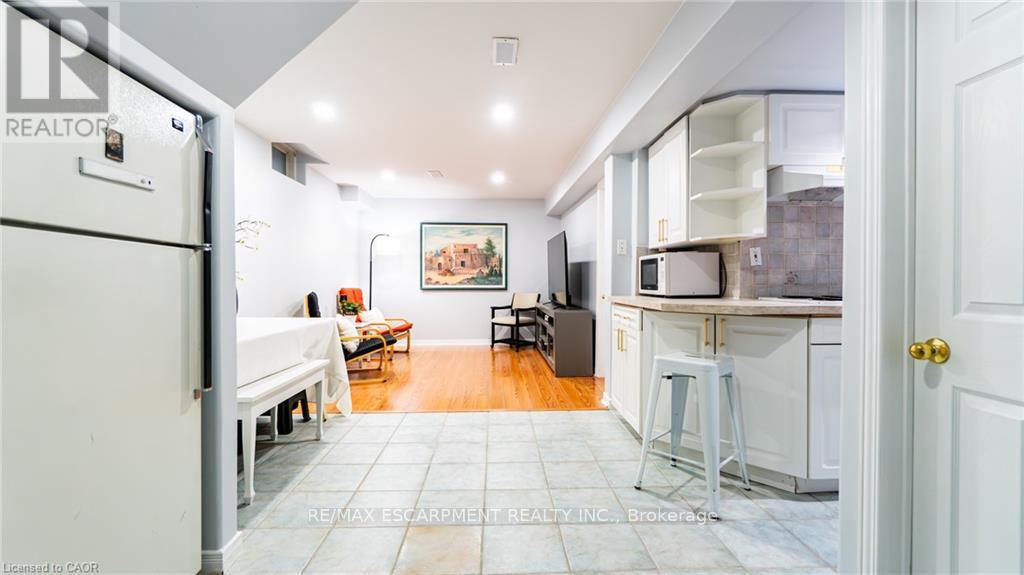 2062 Westmount Drive, Oakville, Ontario  L6M 3P2 - Photo 41 - W12967370