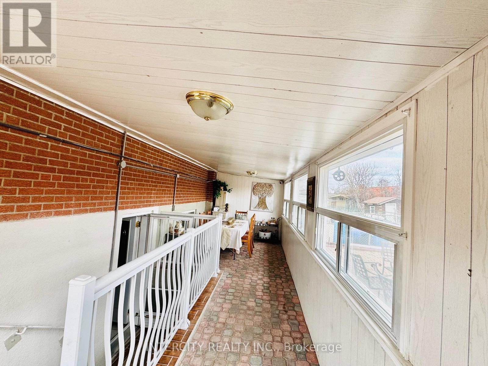 155 Cabana Drive, Toronto, Ontario  M9L 1L2 - Photo 6 - W12967372