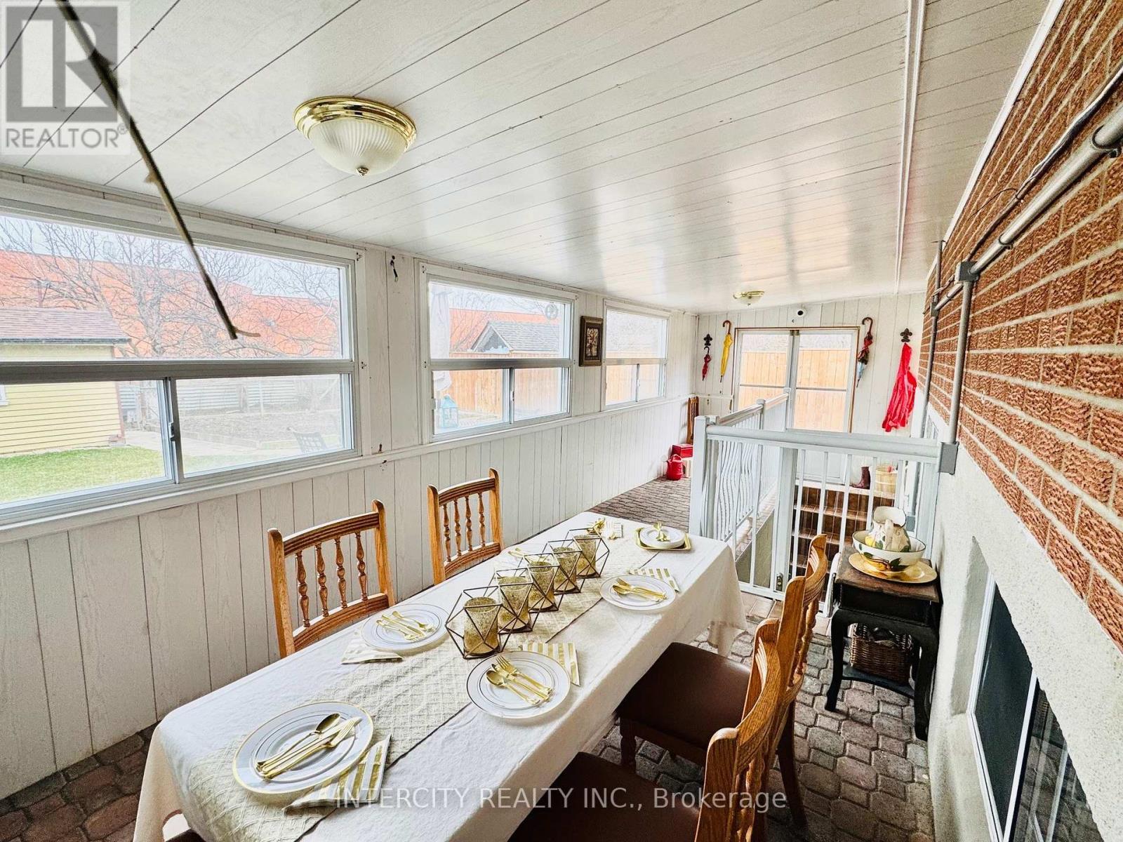 155 Cabana Drive, Toronto, Ontario  M9L 1L2 - Photo 8 - W12967372