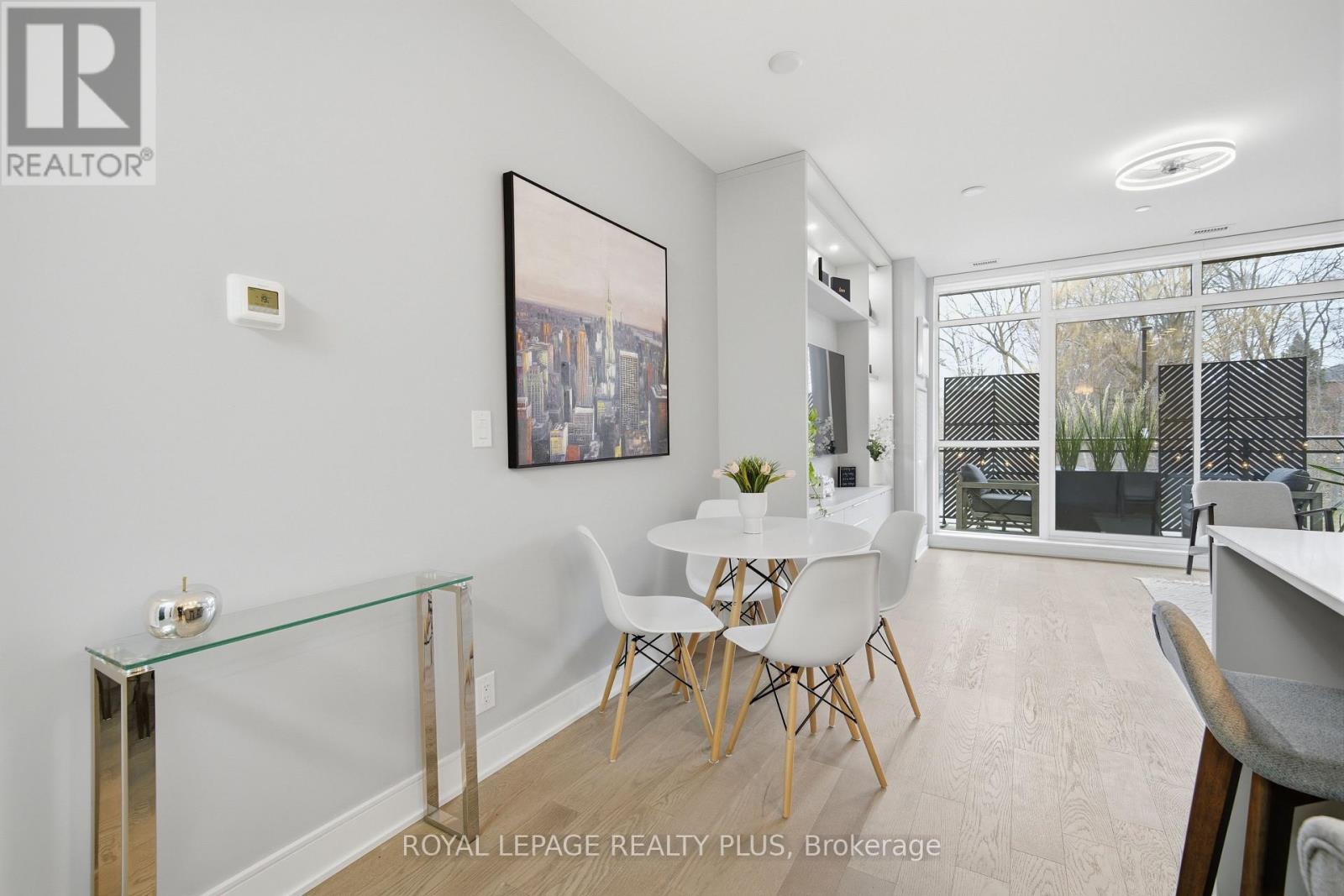 105 - 1575 Lakeshore Road W, Mississauga, Ontario  L5J 0B1 - Photo 11 - W12967434