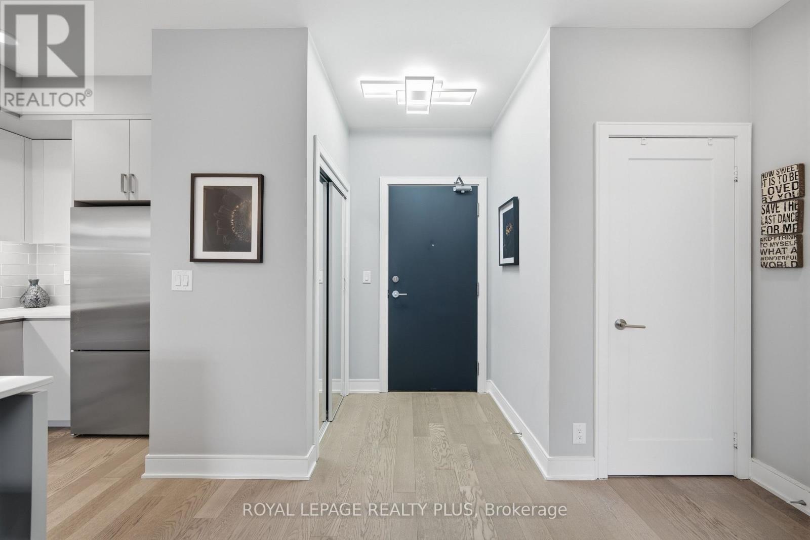 105 - 1575 Lakeshore Road W, Mississauga, Ontario  L5J 0B1 - Photo 9 - W12967434