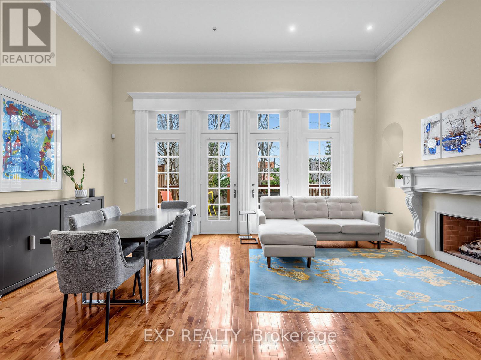 241 Poplar Plains Street, Toronto, Ontario  M4V 2N8 - Photo 15 - C12966956