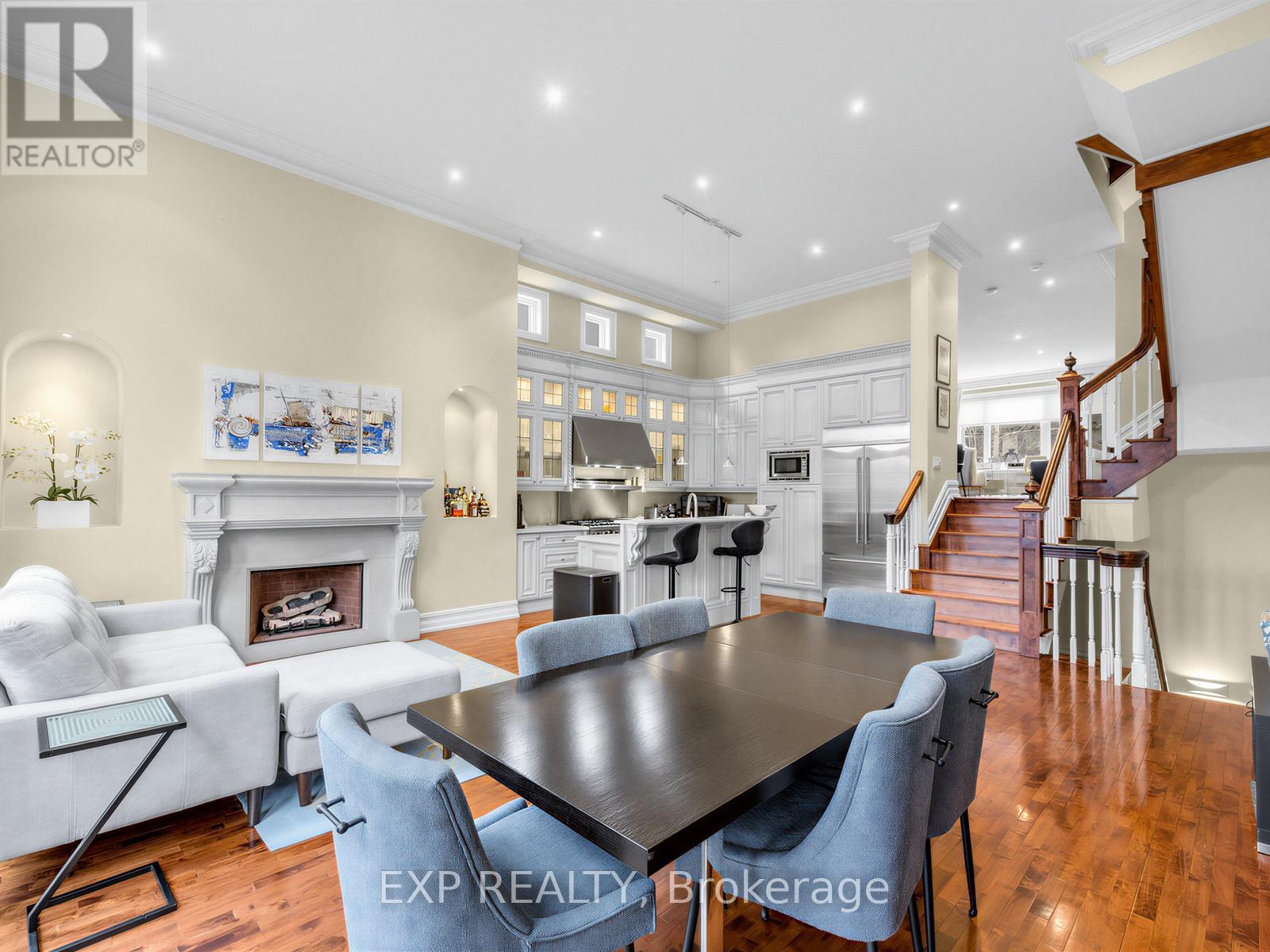 241 Poplar Plains Street, Toronto, Ontario  M4V 2N8 - Photo 17 - C12966956