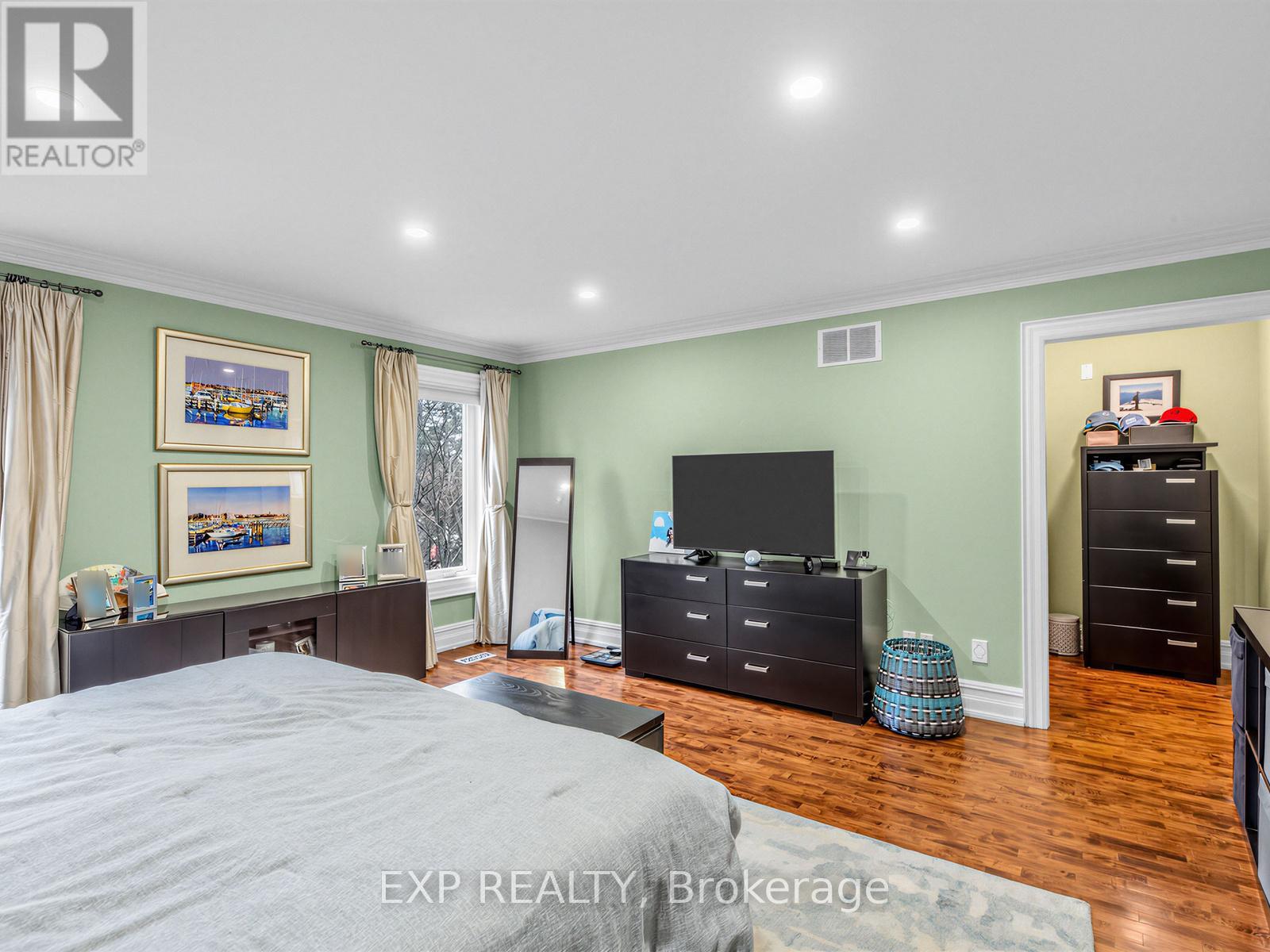 241 Poplar Plains Street, Toronto, Ontario  M4V 2N8 - Photo 20 - C12966956