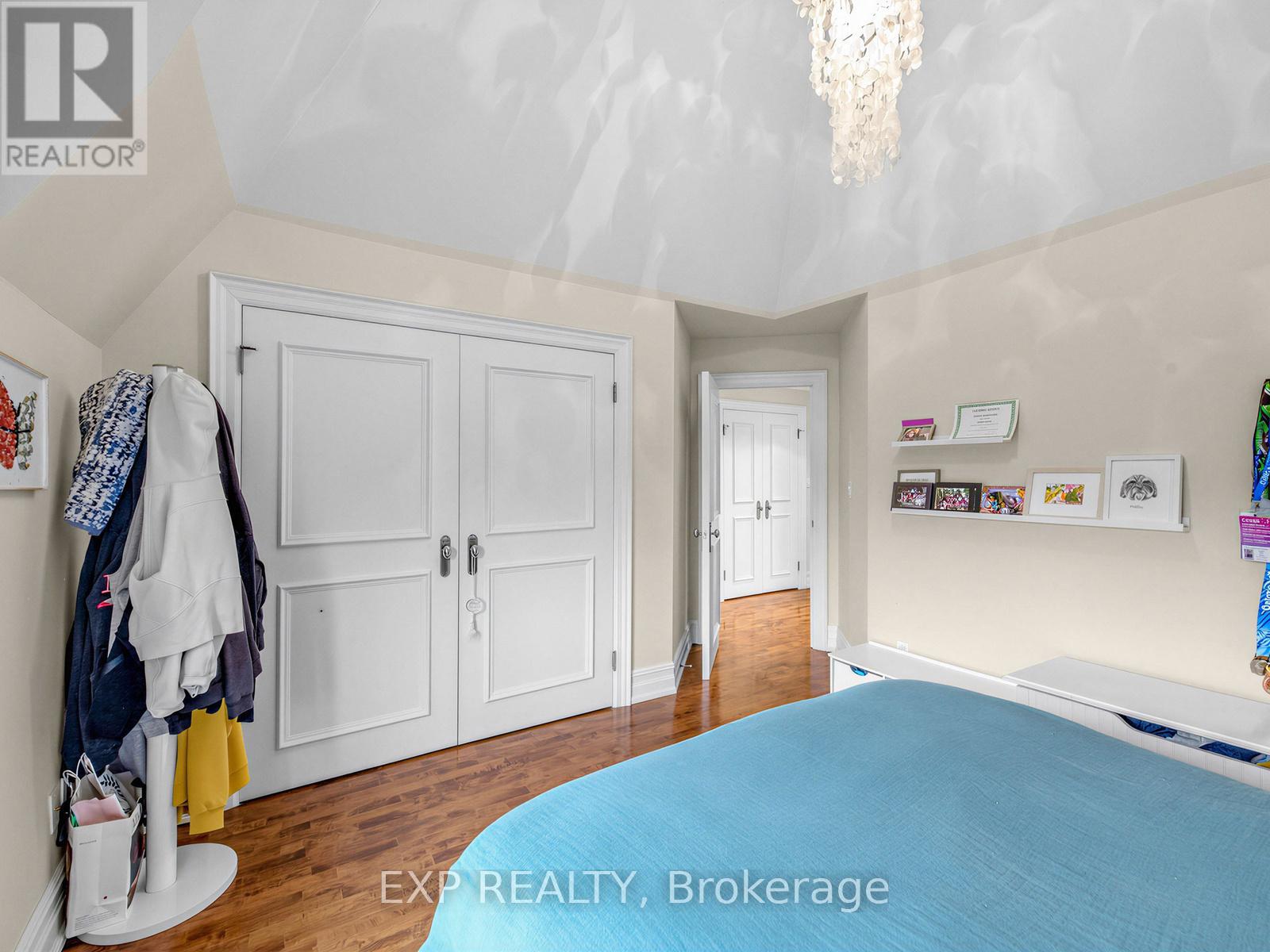 241 Poplar Plains Street, Toronto, Ontario  M4V 2N8 - Photo 25 - C12966956