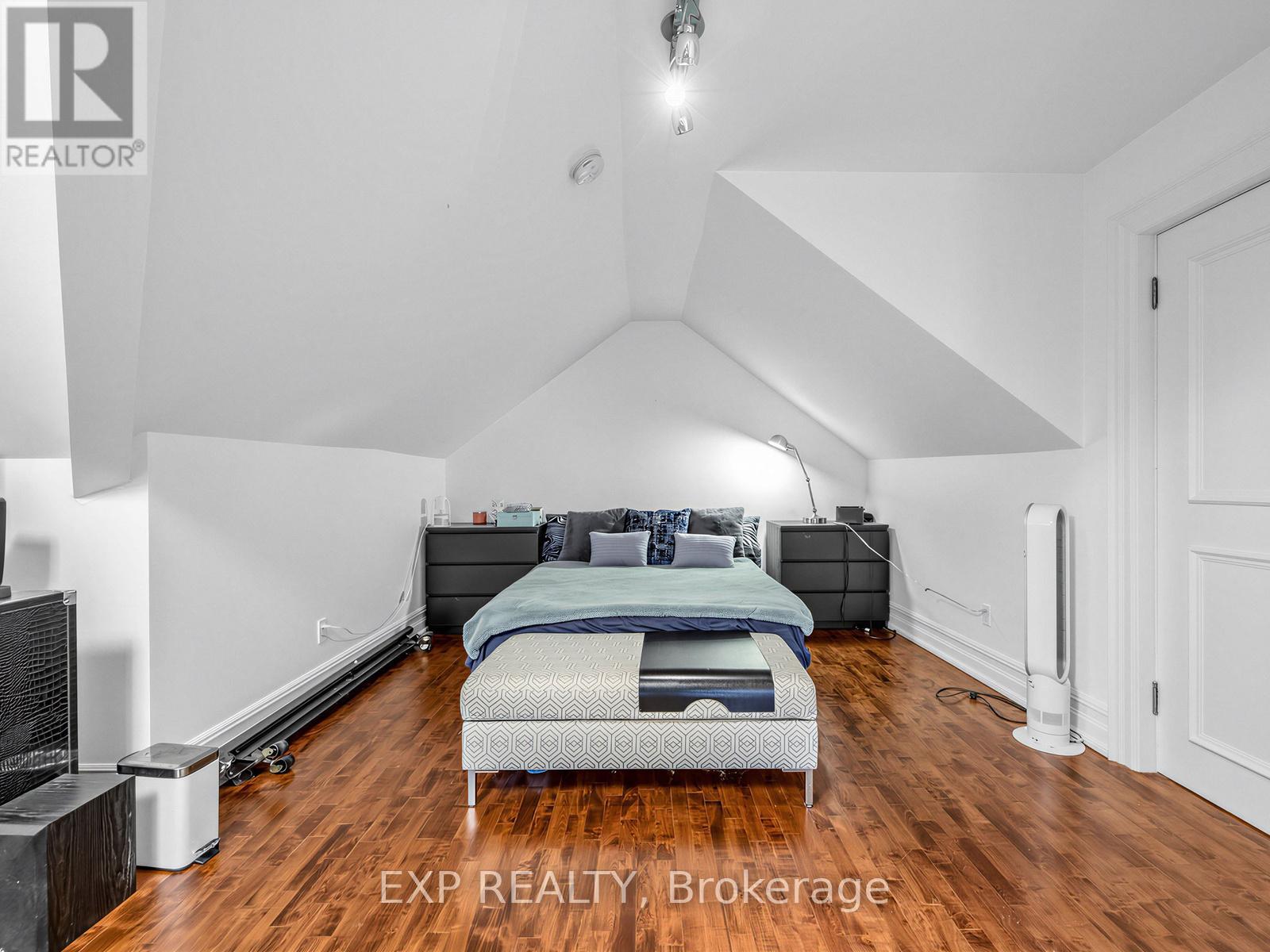 241 Poplar Plains Street, Toronto, Ontario  M4V 2N8 - Photo 28 - C12966956