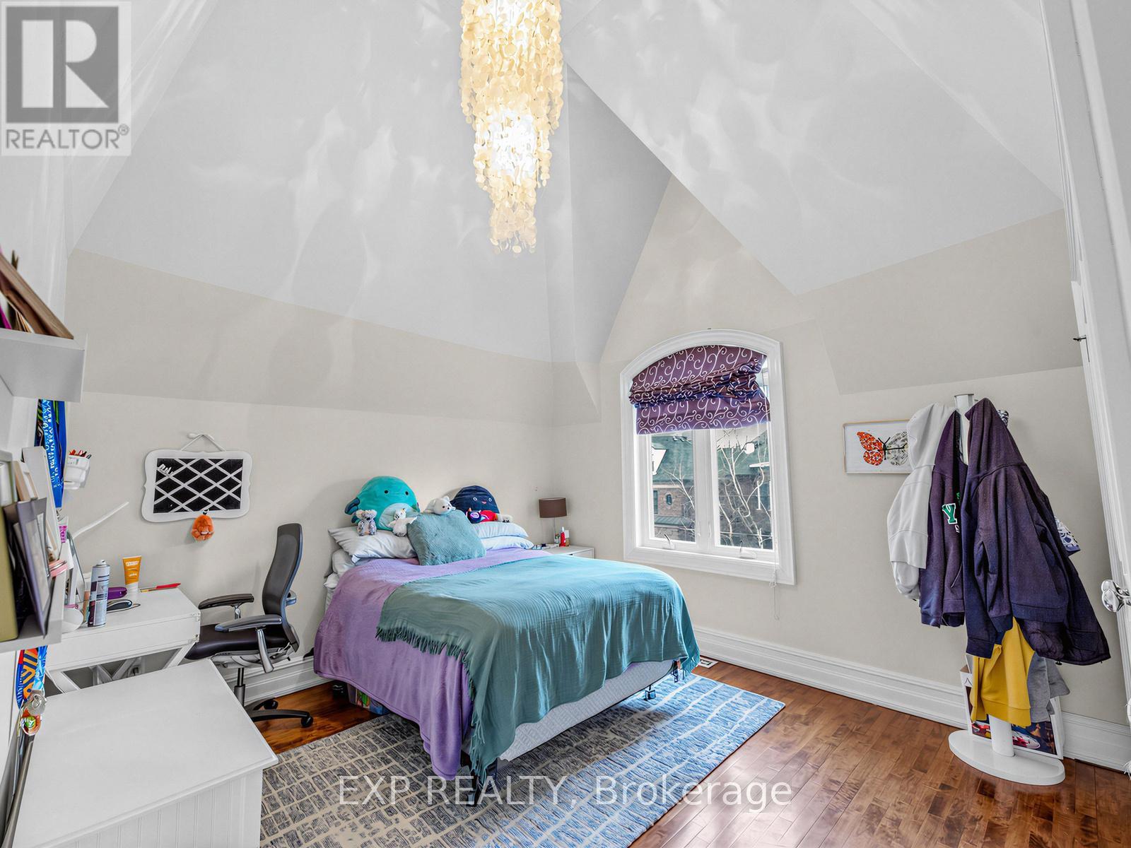 241 Poplar Plains Street, Toronto, Ontario  M4V 2N8 - Photo 24 - C12966956