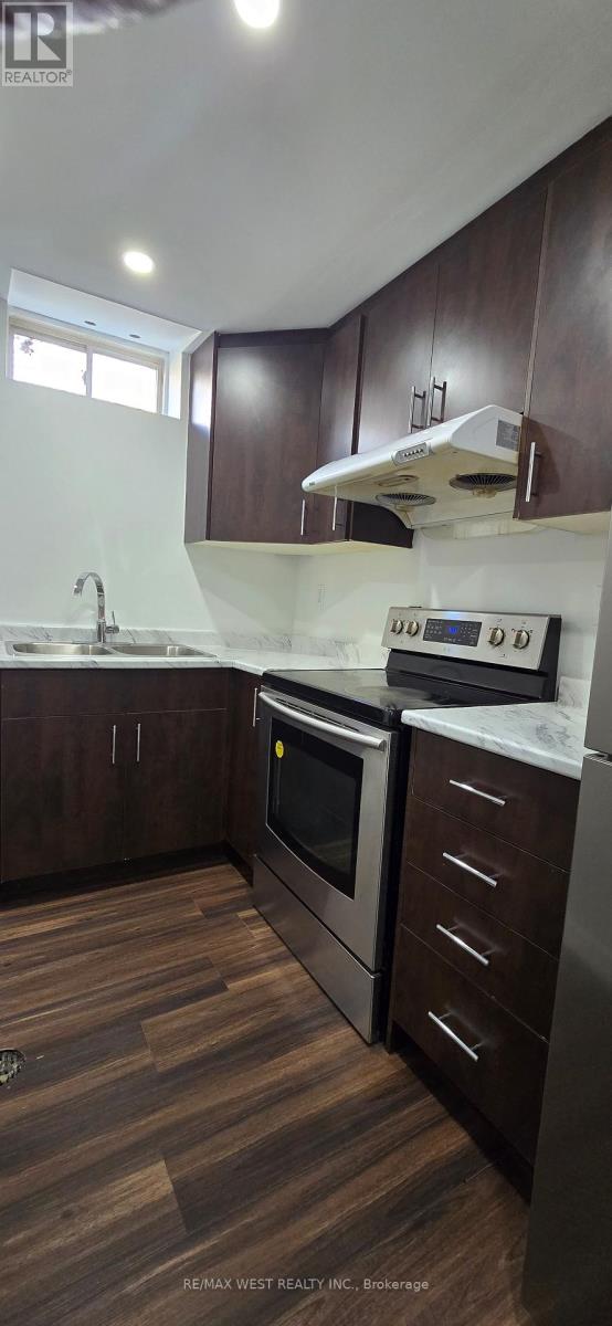 Lower - 126 Earth Star Trail, Brampton, Ontario  L6R 1A7 - Photo 6 - W12867674