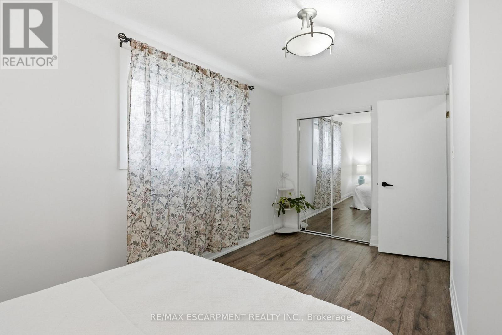 102 Dundee Drive, Haldimand, Ontario  N3W 1J8 - Photo 17 - X12967208