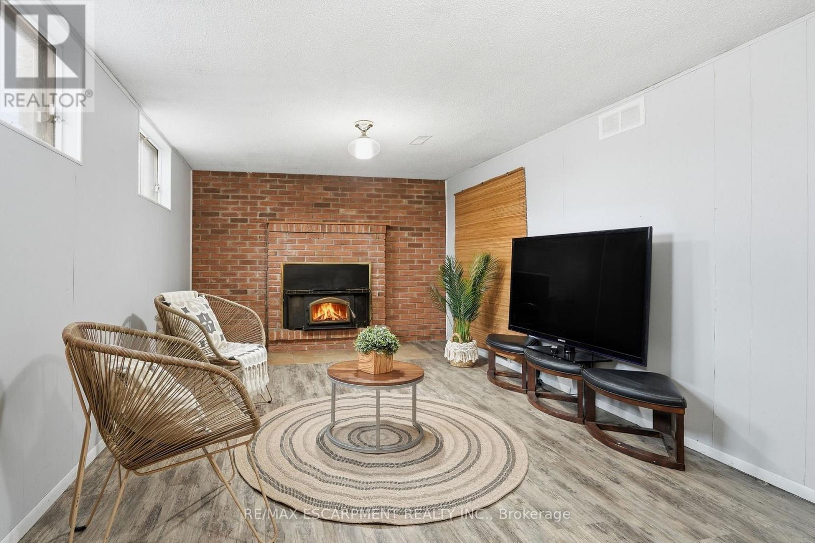 102 Dundee Drive, Haldimand, Ontario  N3W 1J8 - Photo 24 - X12967208