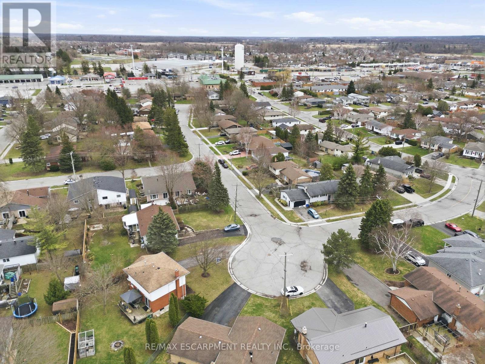 102 Dundee Drive, Haldimand, Ontario  N3W 1J8 - Photo 39 - X12967208