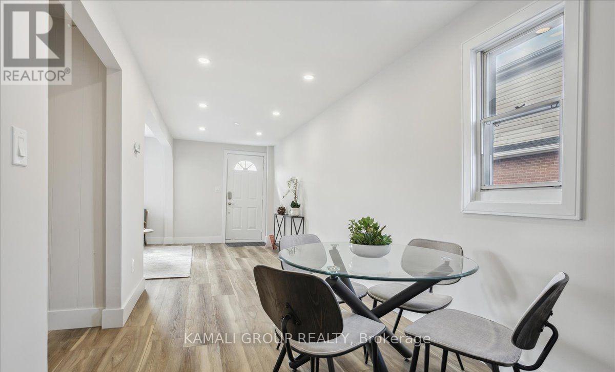 Main - 2027 Brampton Street, Hamilton, Ontario  L8H 3S9 - Photo 8 - X12967212