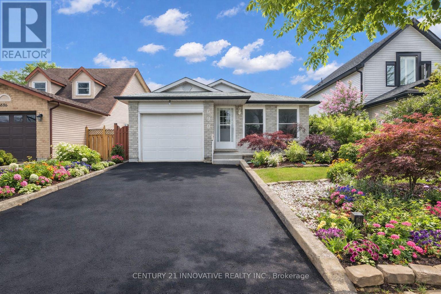 690 Elgin Street E, Cambridge, Ontario  N1R 7W5 - Photo 1 - X12967246