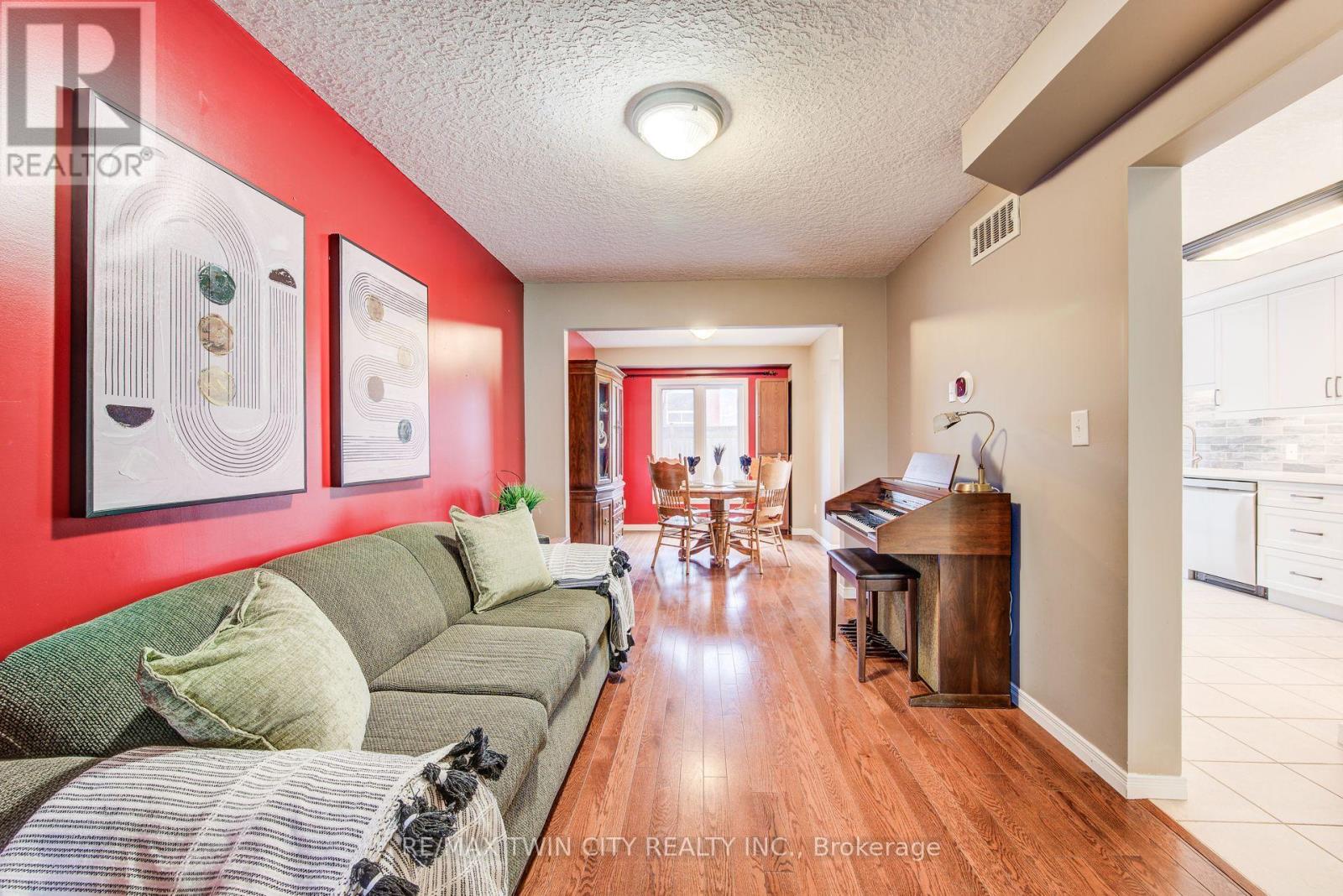 90 Udvari Crescent S, Kitchener, Ontario  N2N 3P5 - Photo 12 - X12967262