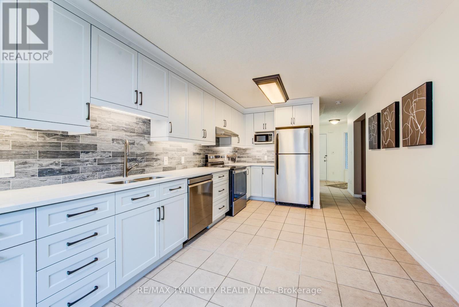 90 Udvari Crescent S, Kitchener, Ontario  N2N 3P5 - Photo 17 - X12967262