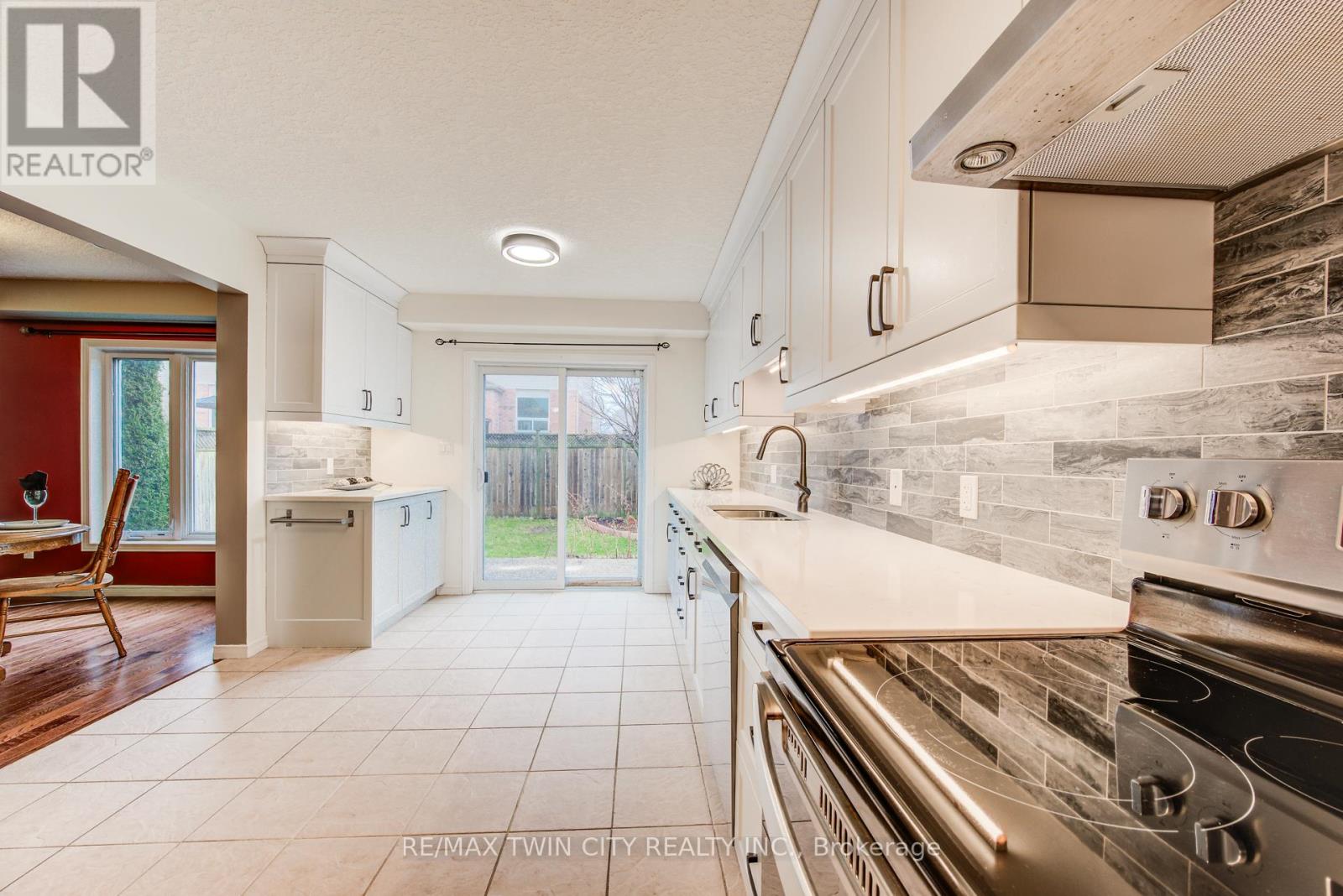 90 Udvari Crescent S, Kitchener, Ontario  N2N 3P5 - Photo 20 - X12967262