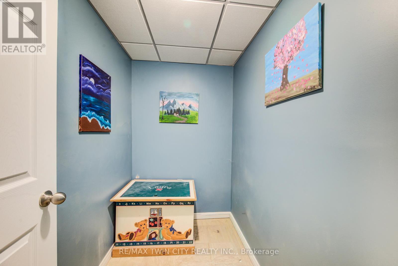 90 Udvari Crescent S, Kitchener, Ontario  N2N 3P5 - Photo 32 - X12967262