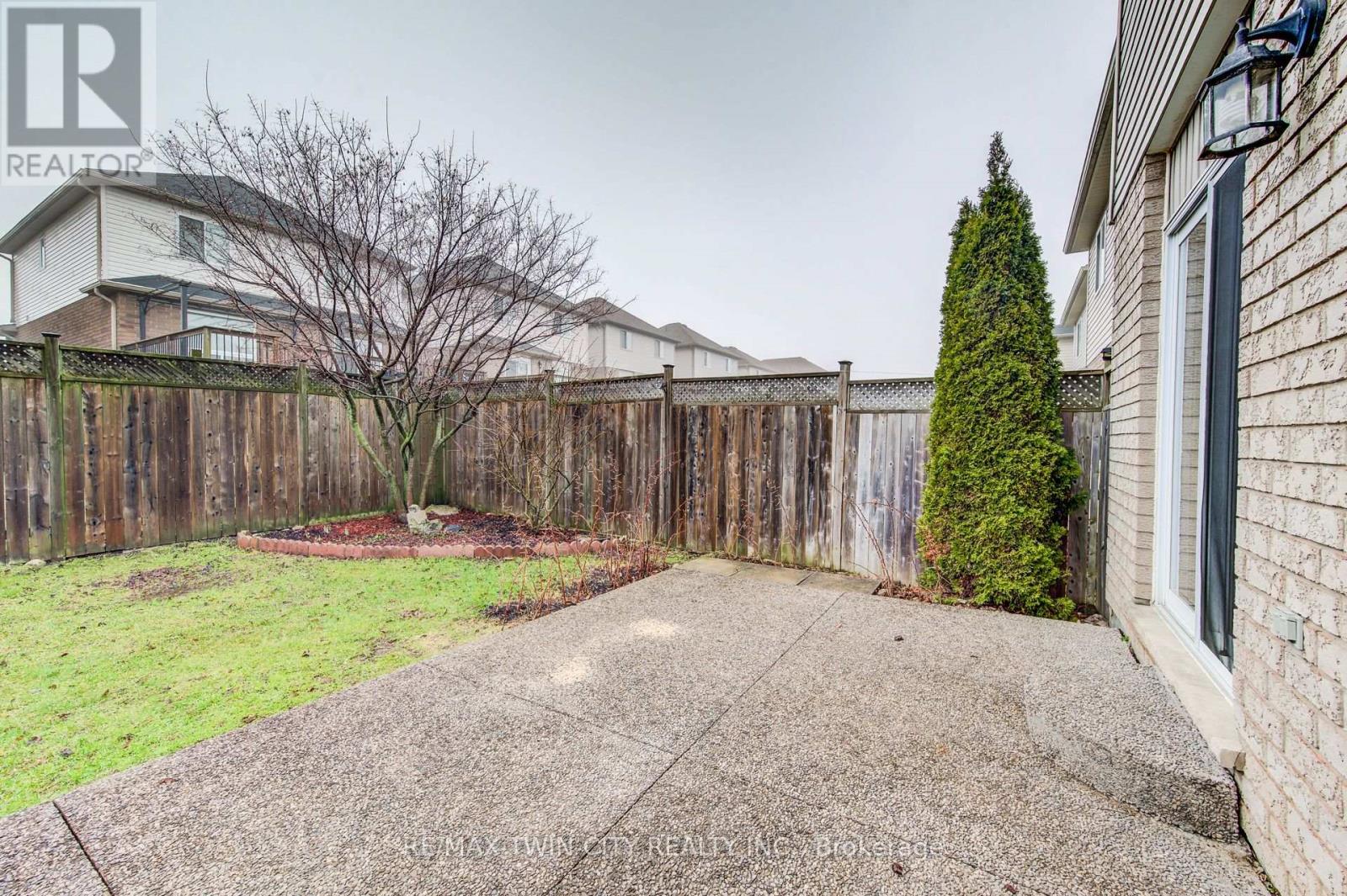 90 Udvari Crescent S, Kitchener, Ontario  N2N 3P5 - Photo 40 - X12967262