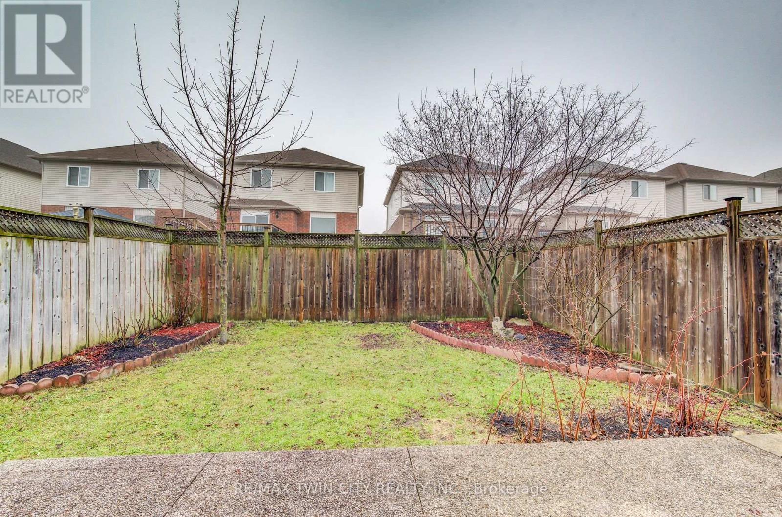 90 Udvari Crescent S, Kitchener, Ontario  N2N 3P5 - Photo 41 - X12967262