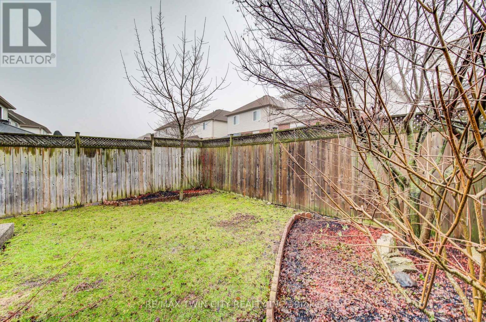 90 Udvari Crescent S, Kitchener, Ontario  N2N 3P5 - Photo 45 - X12967262