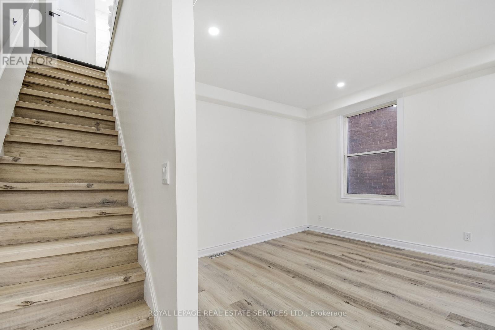 35 Fairleigh Avenue N, Hamilton, Ontario  L8L 6H1 - Photo 10 - X12967284