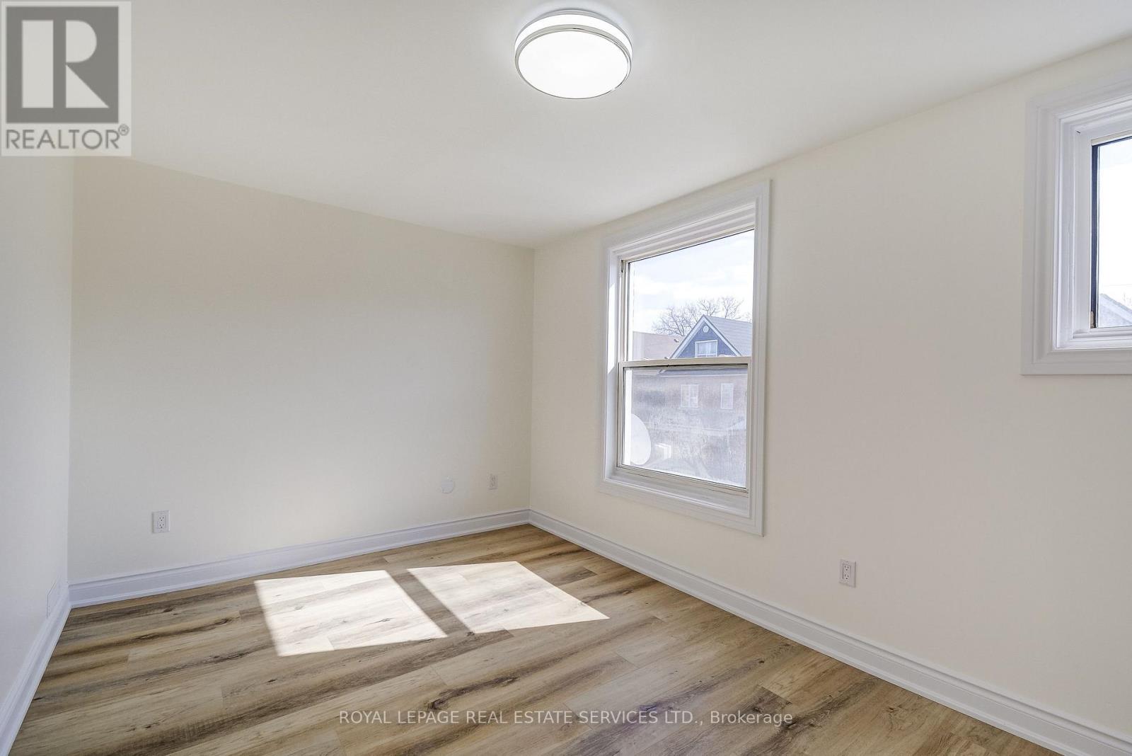 35 Fairleigh Avenue N, Hamilton, Ontario  L8L 6H1 - Photo 18 - X12967284