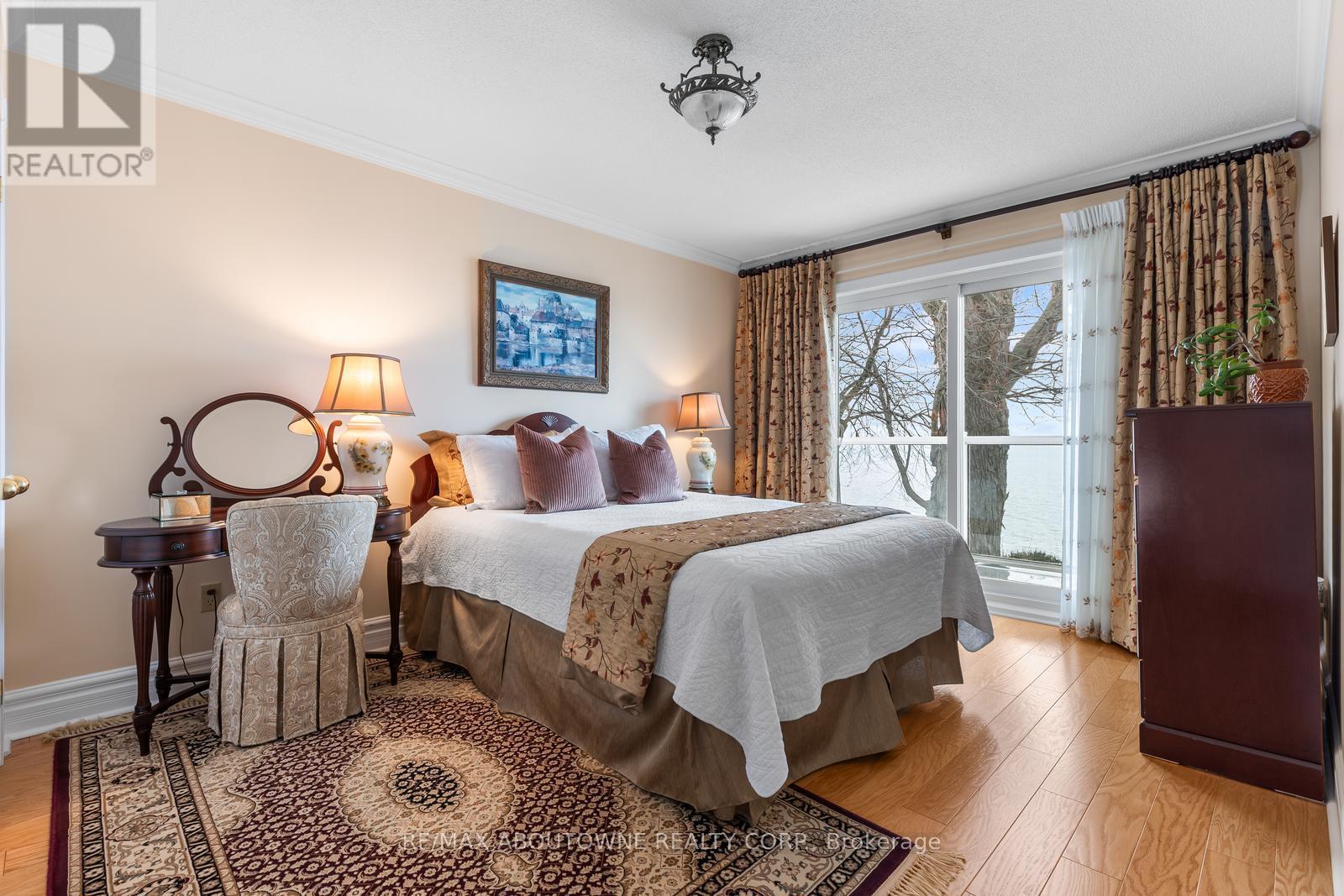 1 Twelfth Street, Grimsby, Ontario  L3M 2V6 - Photo 25 - X12967298