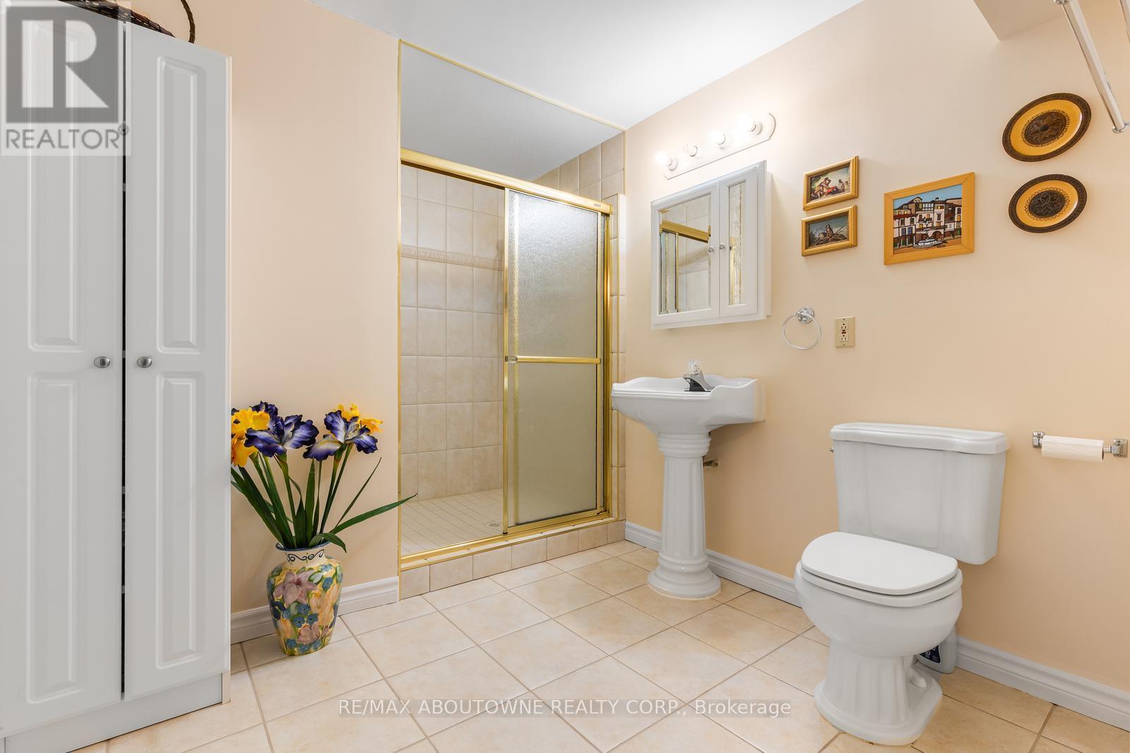 1 Twelfth Street, Grimsby, Ontario  L3M 2V6 - Photo 35 - X12967298