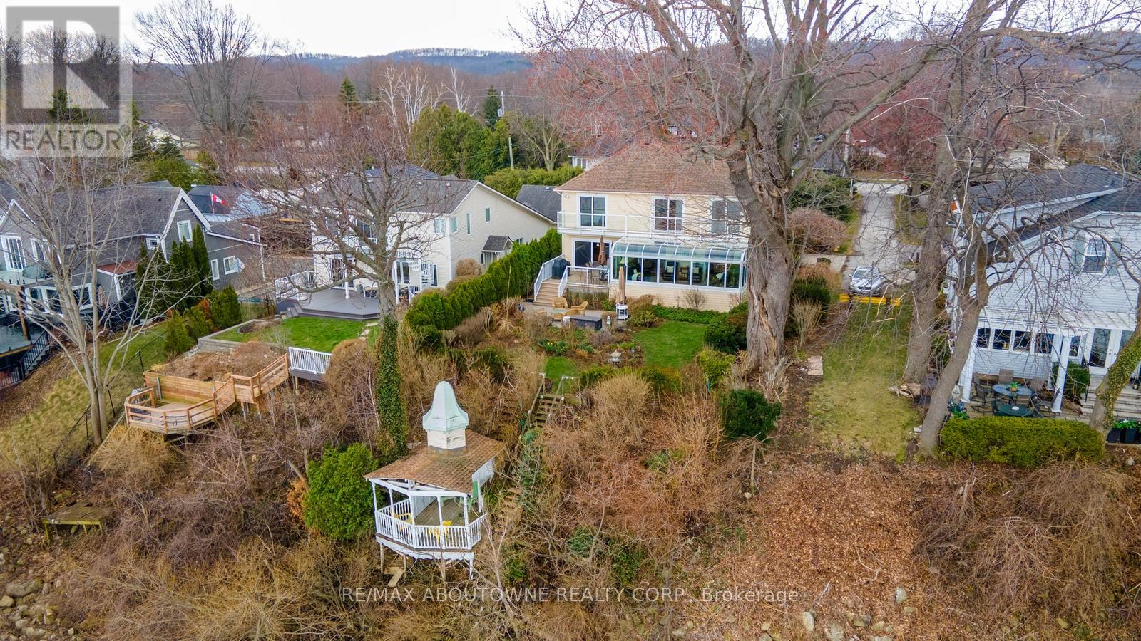 1 Twelfth Street, Grimsby, Ontario  L3M 2V6 - Photo 44 - X12967298