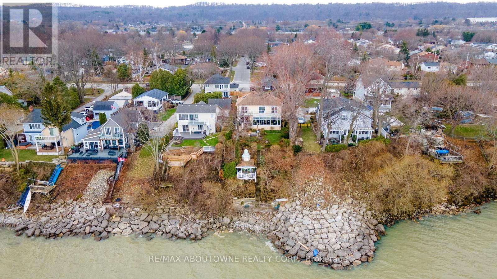 1 Twelfth Street, Grimsby, Ontario  L3M 2V6 - Photo 45 - X12967298